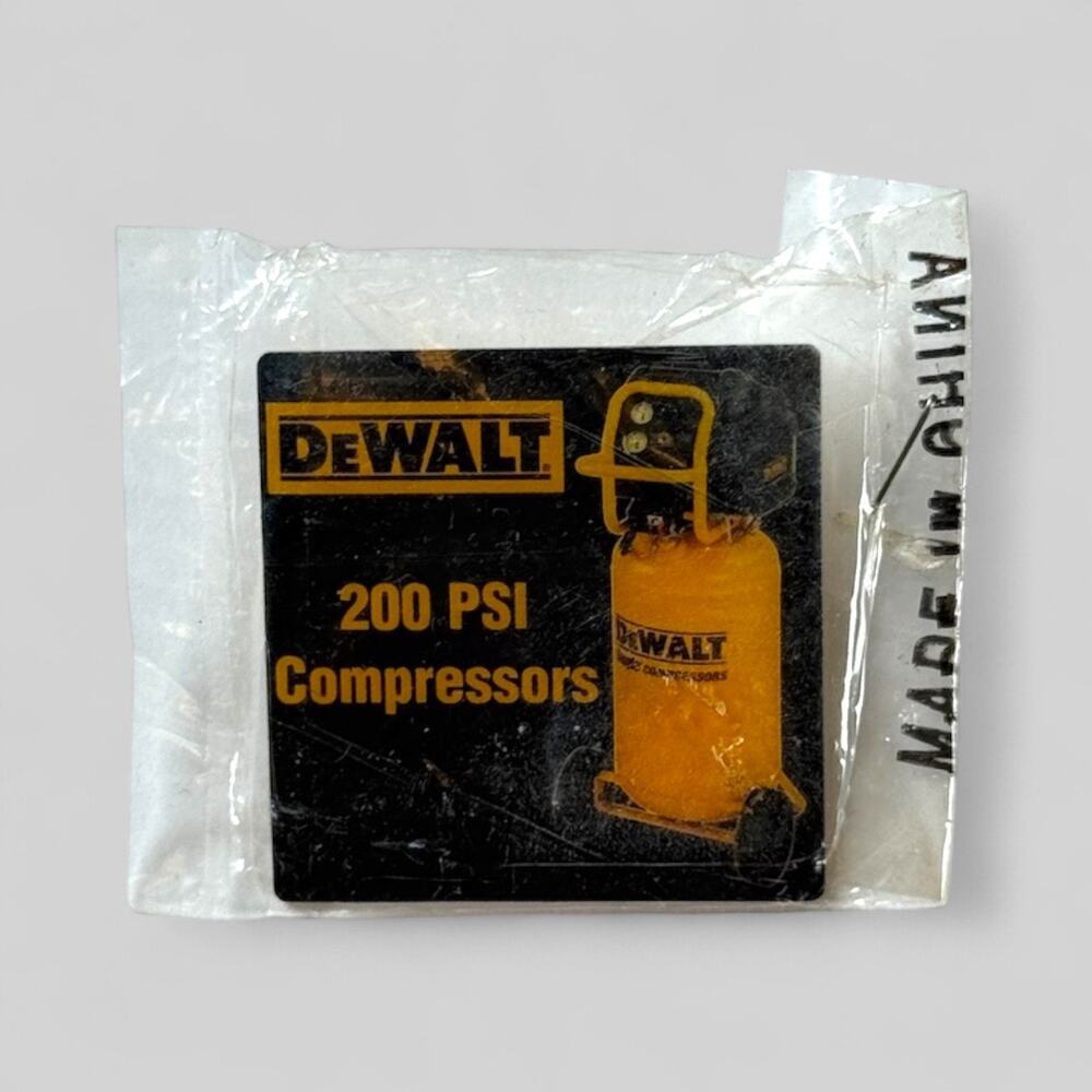 DeWalt 200 PSI Compressors Pin Badge